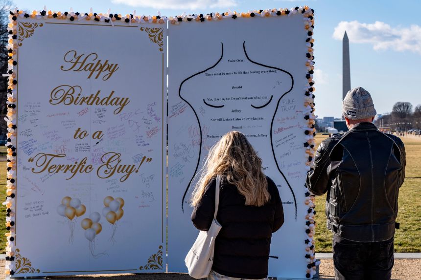 Trump-Linked Art Installation Appears on National Mall
